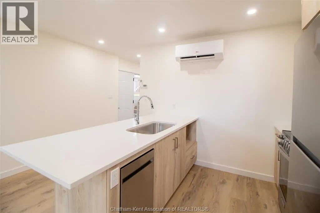 91 Adelaide STREET South