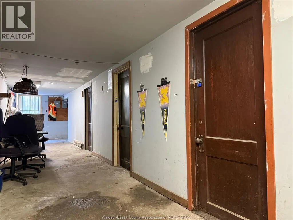 1285 DUFFERIN PLACE