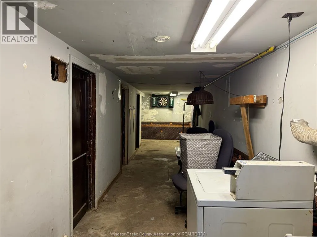 1285 DUFFERIN PLACE