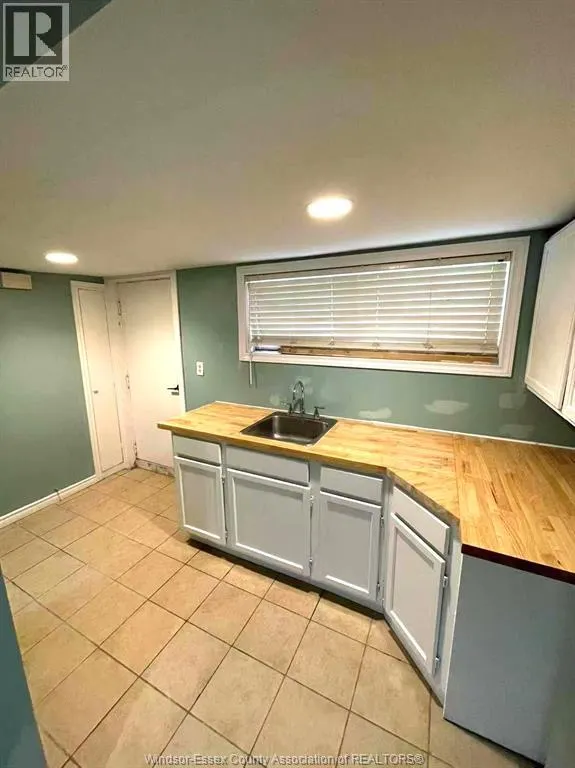 1285 DUFFERIN PLACE