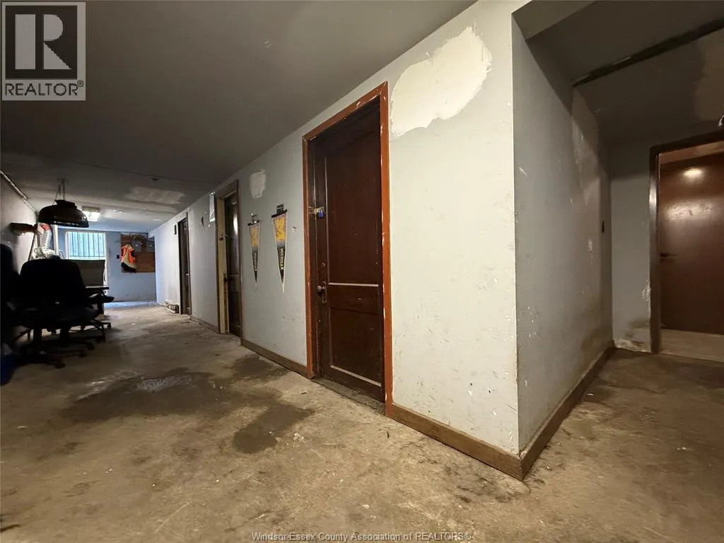 1285 DUFFERIN PLACE