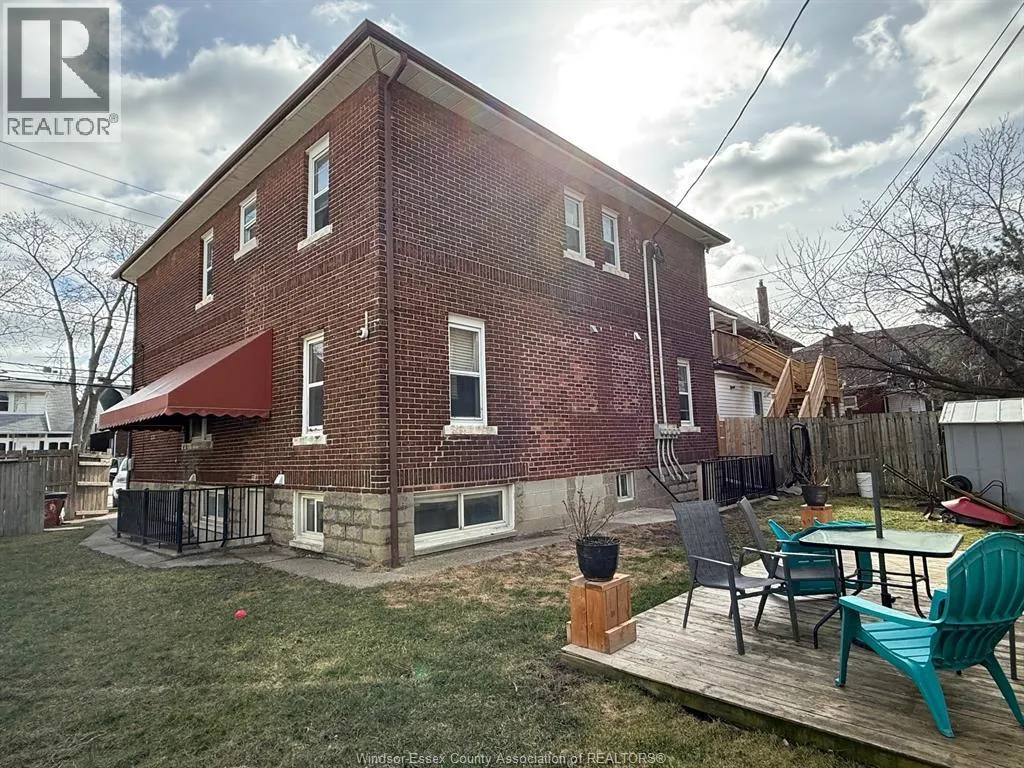 1285 DUFFERIN PLACE