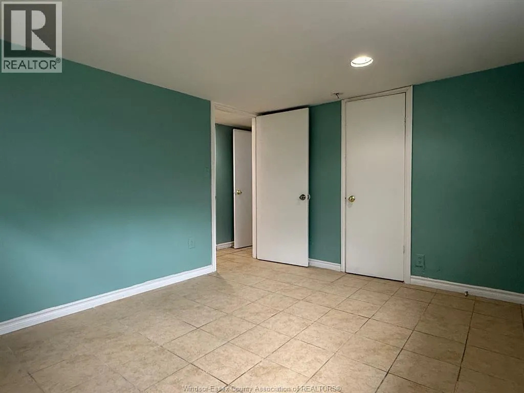 1285 DUFFERIN PLACE