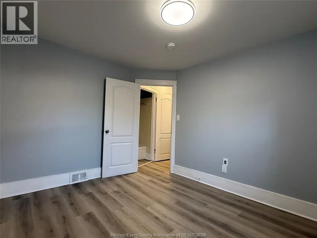 1285 DUFFERIN PLACE