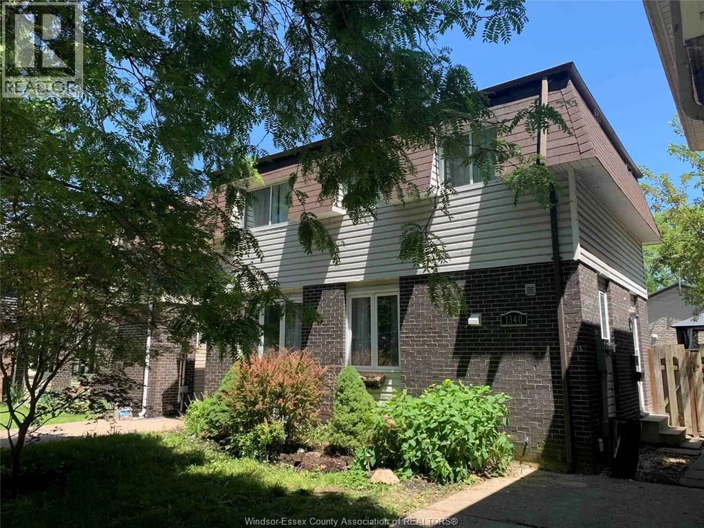 1340 COTTAGE PLACE