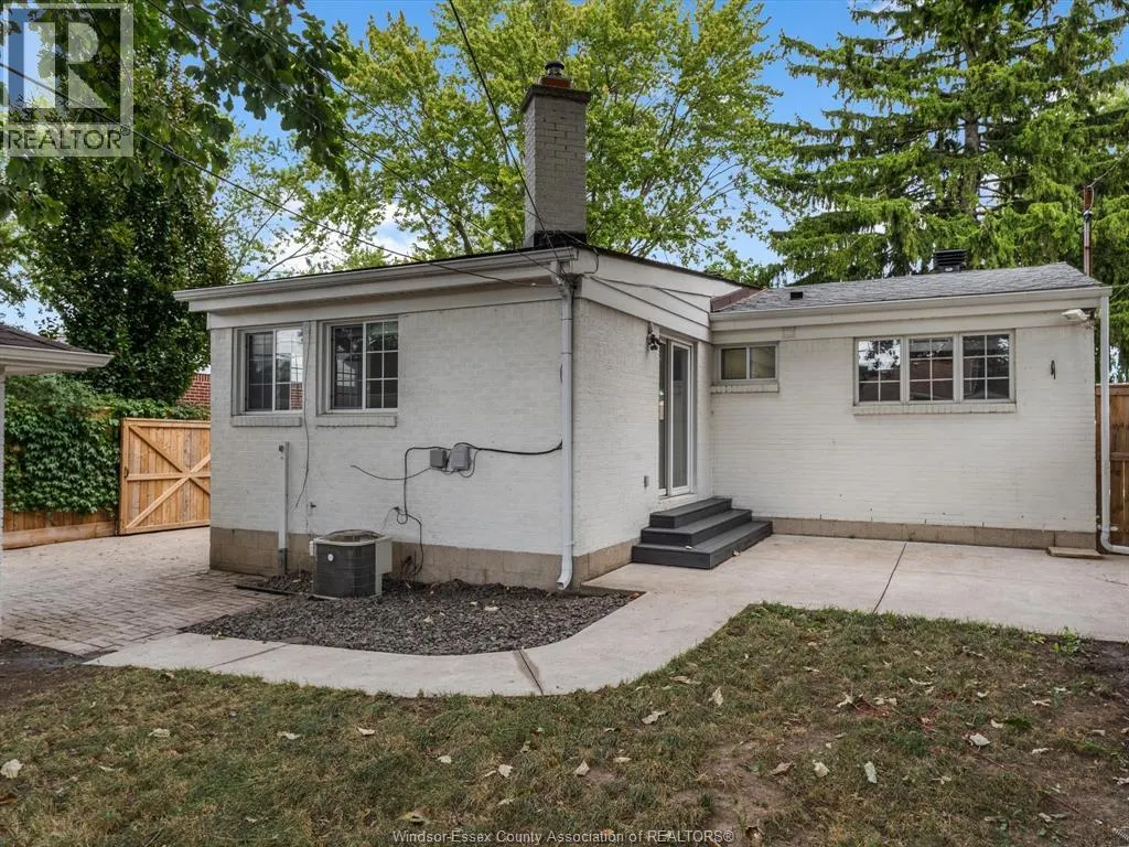 1143 BELLEPERCHE