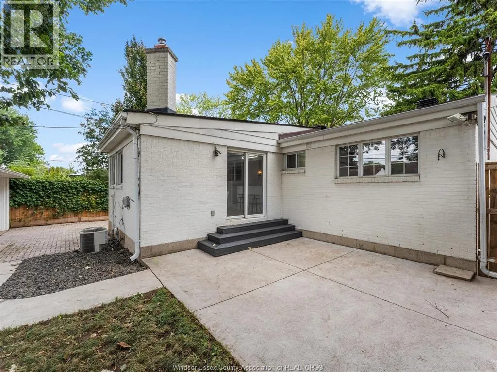1143 BELLEPERCHE