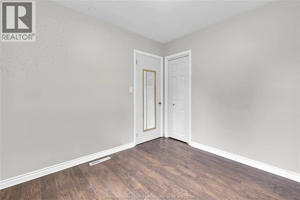 1124 ST. LOUIS