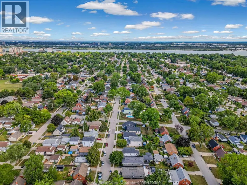 1124 ST. LOUIS