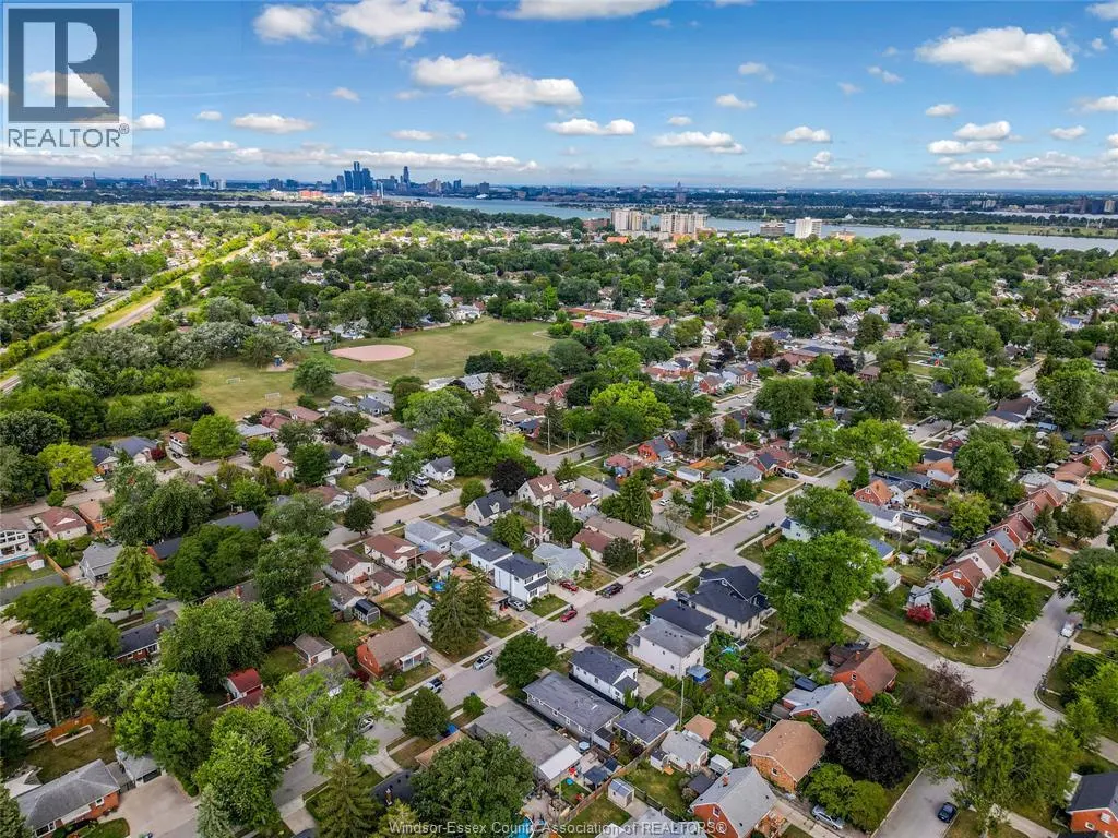 1124 ST. LOUIS