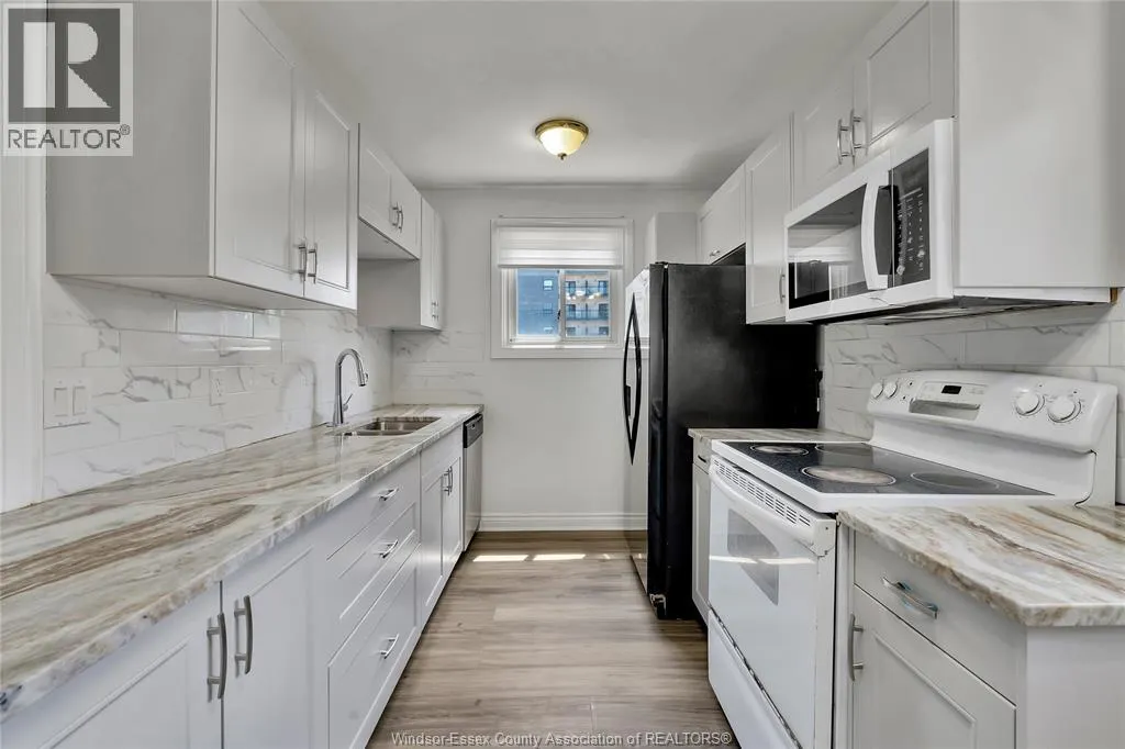 1388 COTTAGE PLACE