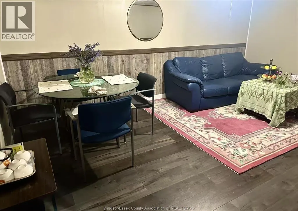 3583 ROCKWELL BOULEVARD Unit# LOWER