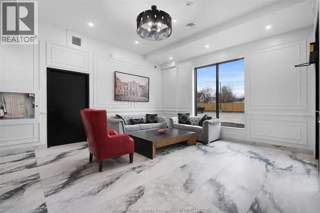 840 WYANDOTTE East Unit# 205