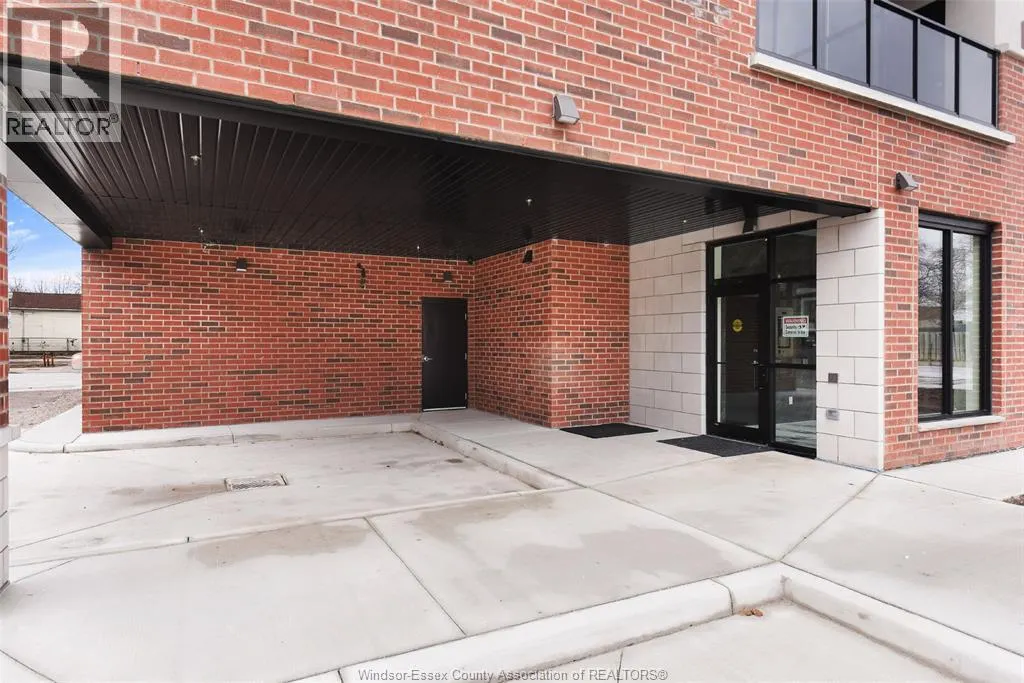 840 WYANDOTTE East Unit# 205