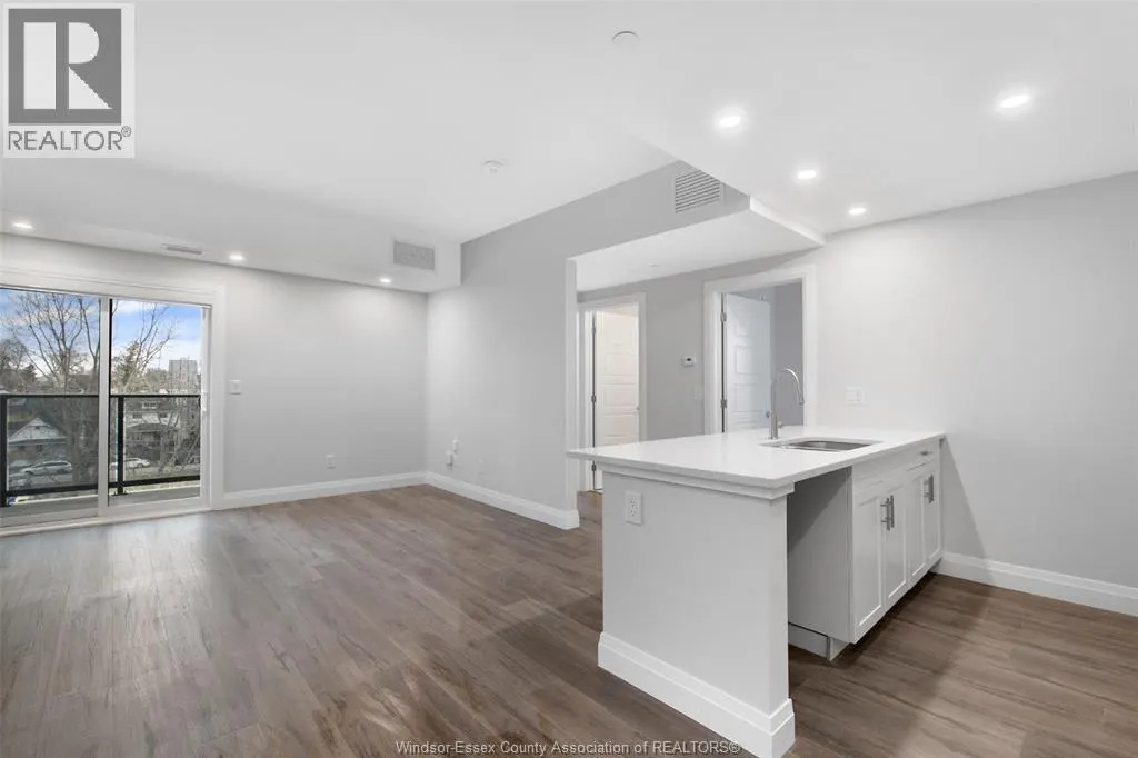 840 WYANDOTTE East Unit# 205