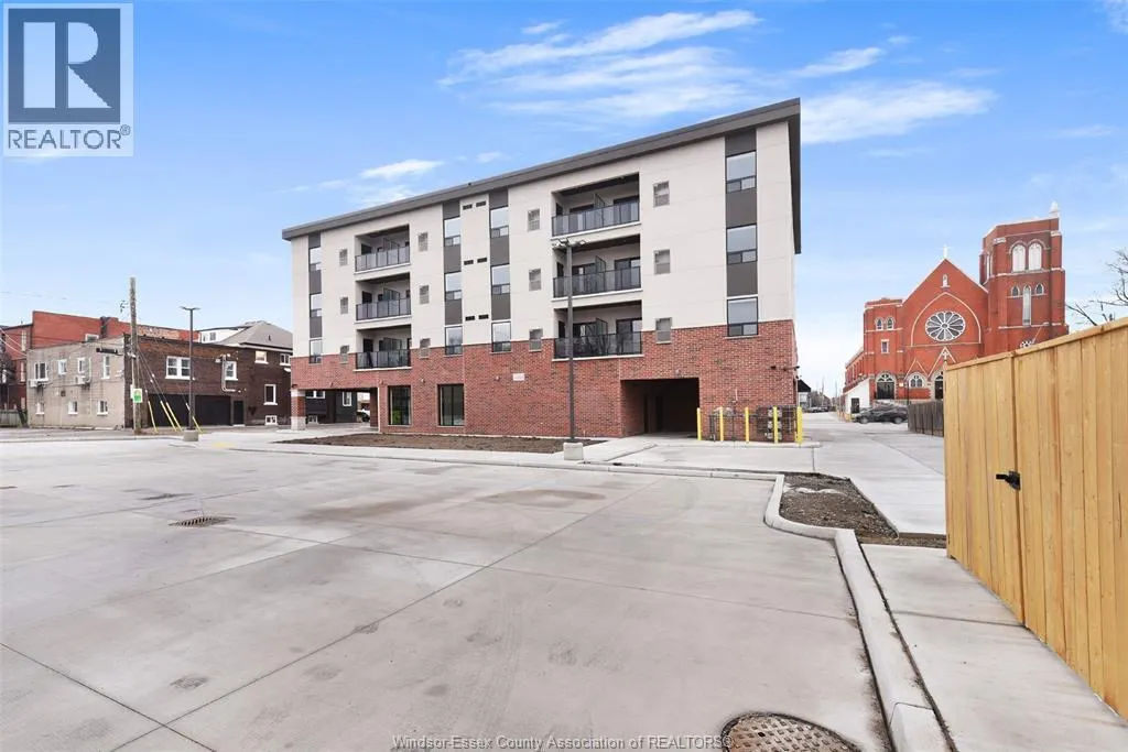 840 WYANDOTTE East Unit# 205
