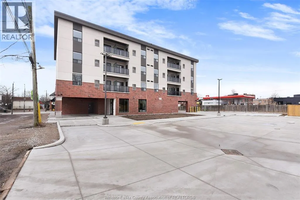 840 WYANDOTTE East Unit# 205