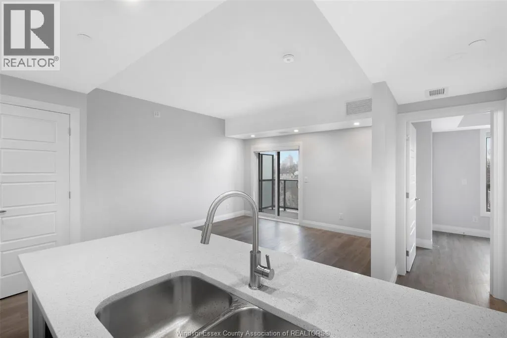 840 WYANDOTTE East Unit# 205