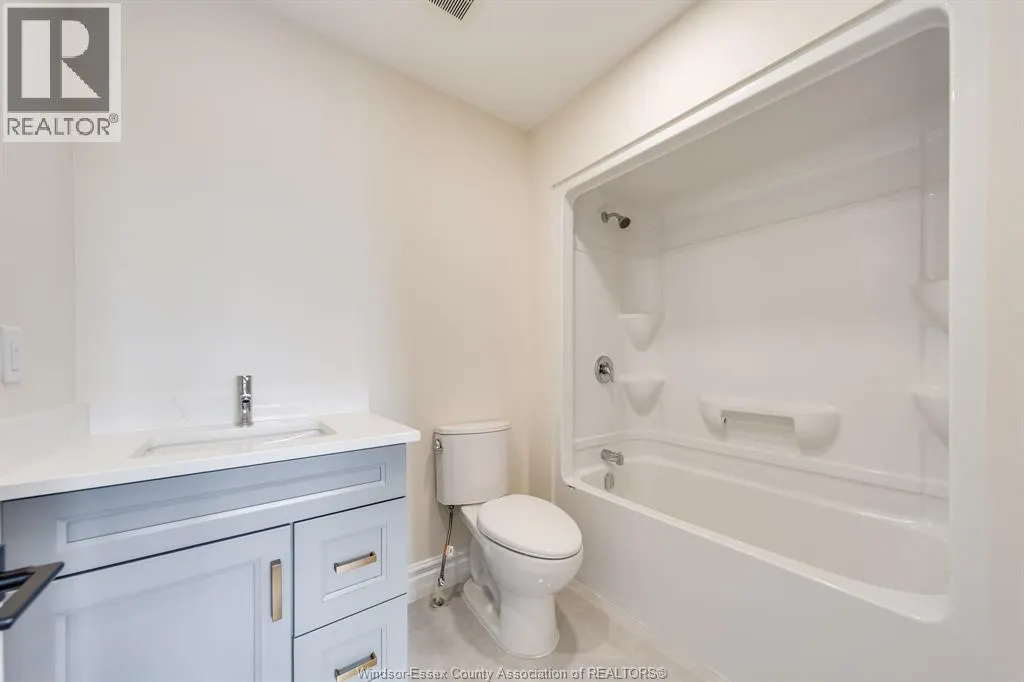 631 SUMMIT
