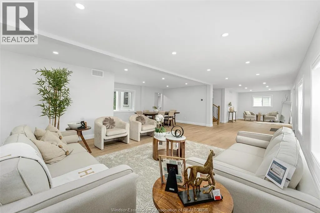 2440 TODD LANE