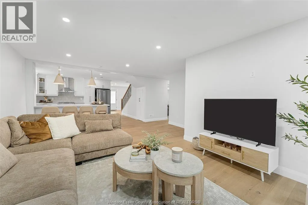2440 TODD LANE