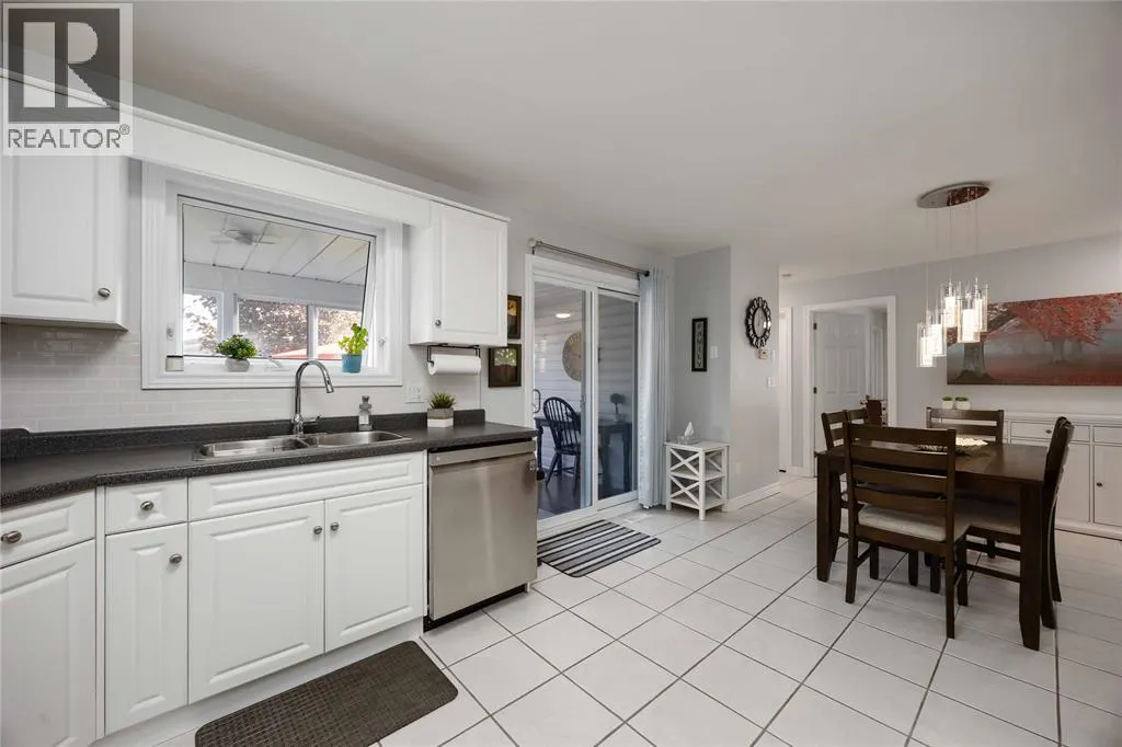 5700 BLACKWELL Sideroad Unit# 407, #407