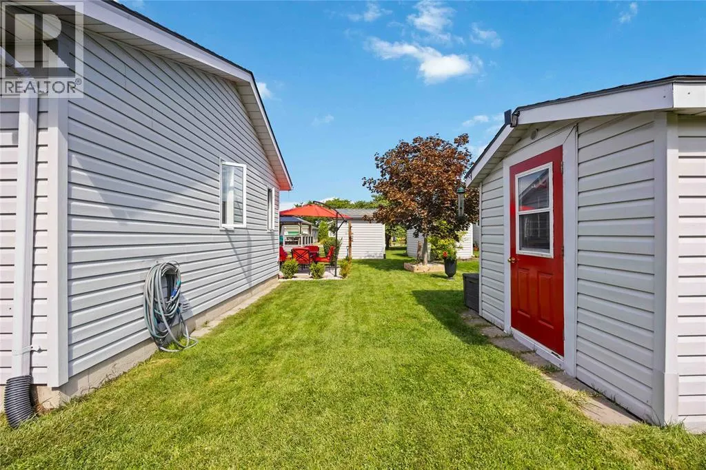 5700 BLACKWELL Sideroad Unit# 407, #407