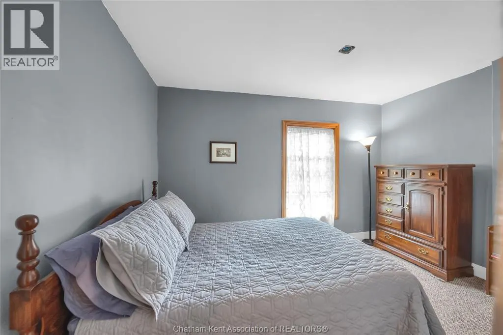 154 Grand AVENUE East