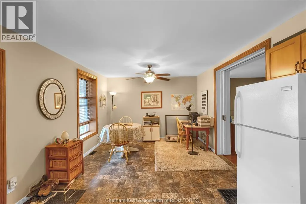 154 Grand AVENUE East