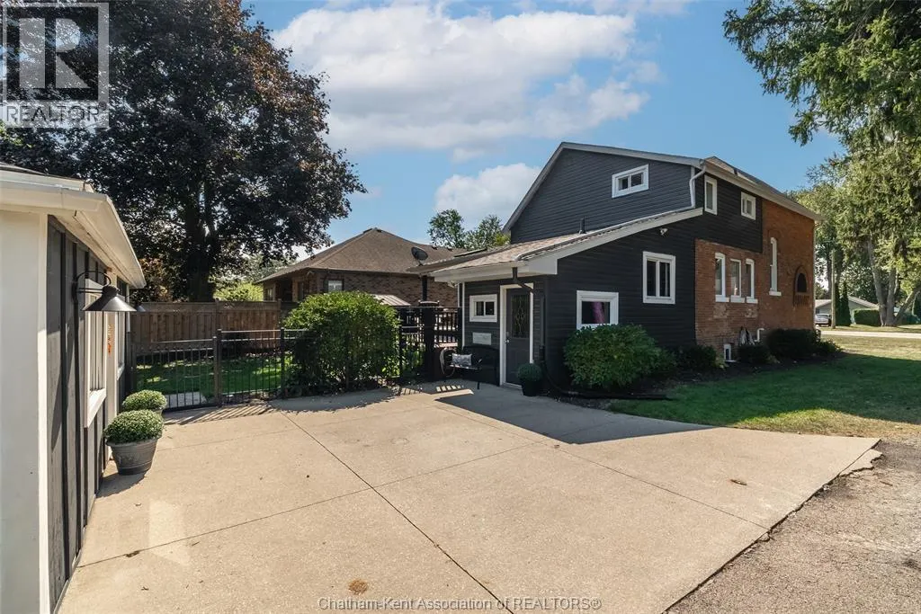 455 Victoria AVENUE