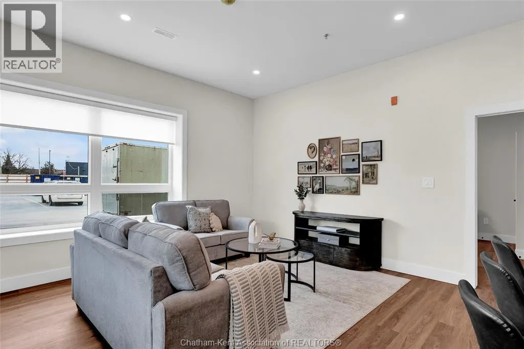 12 Mill STREET West Unit# 414