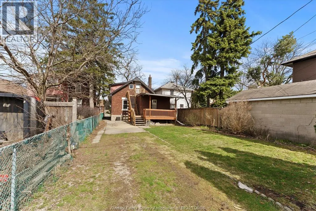 1427 BRUCE AVENUE