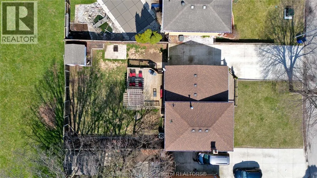 12 DONALDA DRIVE