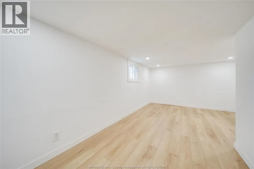 2241 WINDERMERE