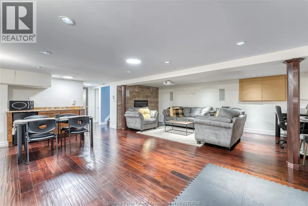 8297 GREGORY PLACE