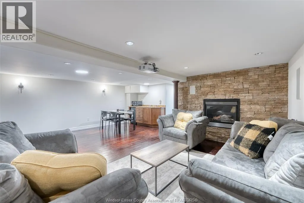 8297 GREGORY PLACE