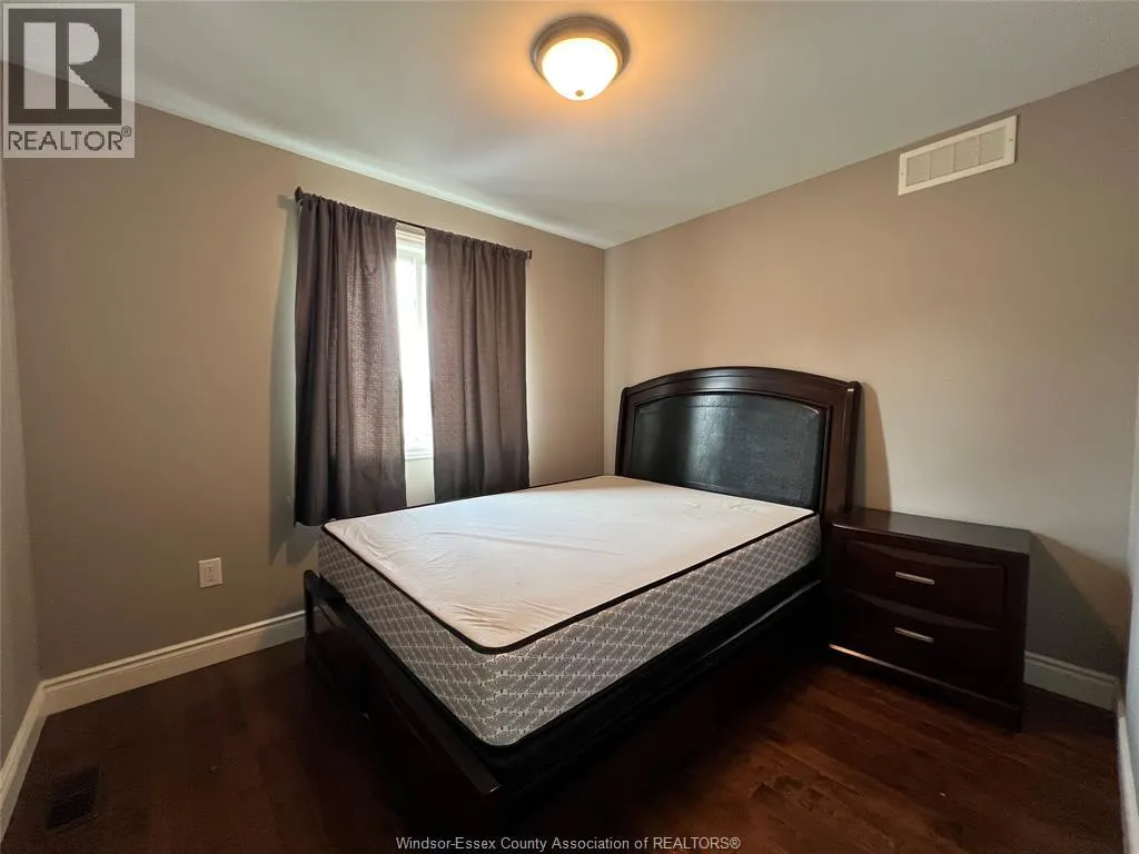 1060 MERCER