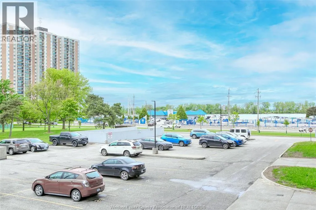 9099 Riverside DRIVE East Unit# W205