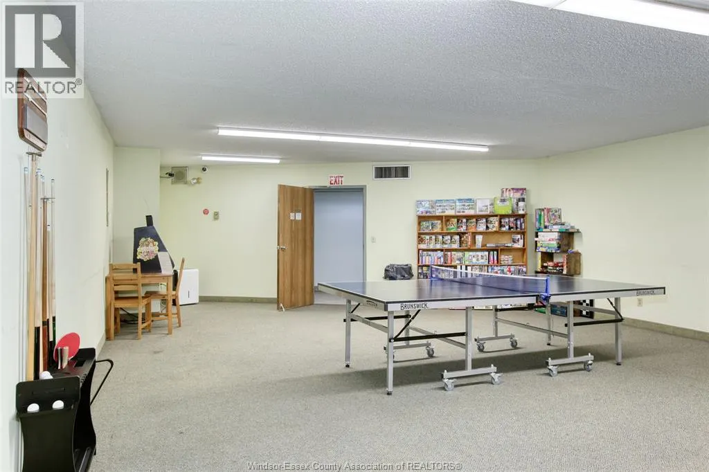 9099 Riverside DRIVE East Unit# W205