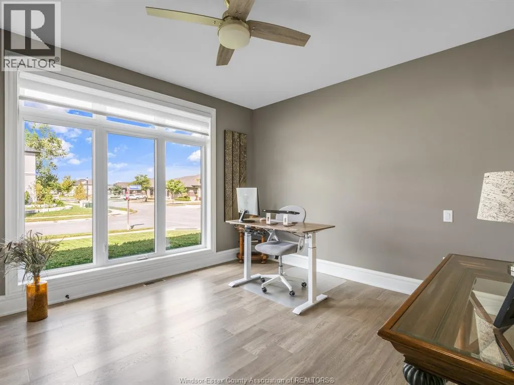 5025 WHISPERING PINES CRESCENT