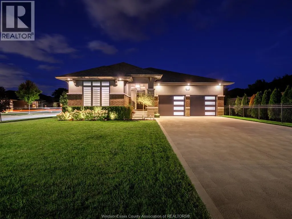 5025 WHISPERING PINES CRESCENT