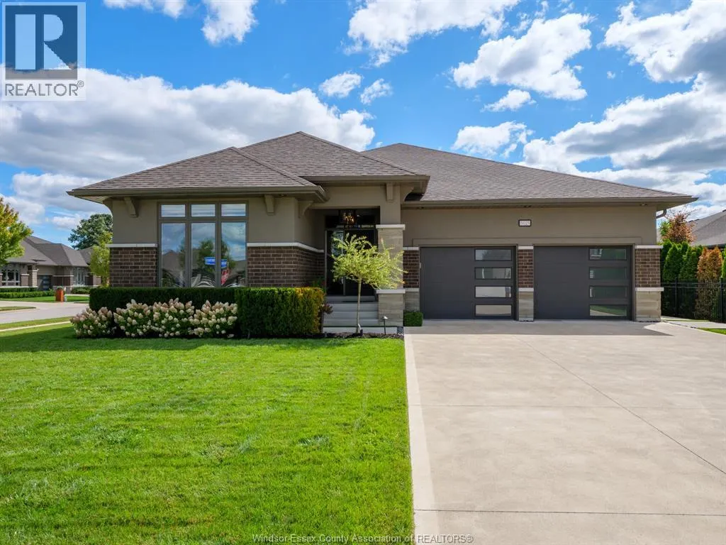 5025 WHISPERING PINES CRESCENT