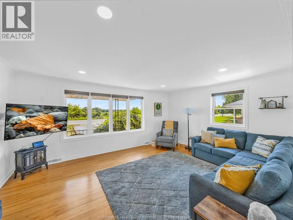 542 CONCESSION RD 2 North