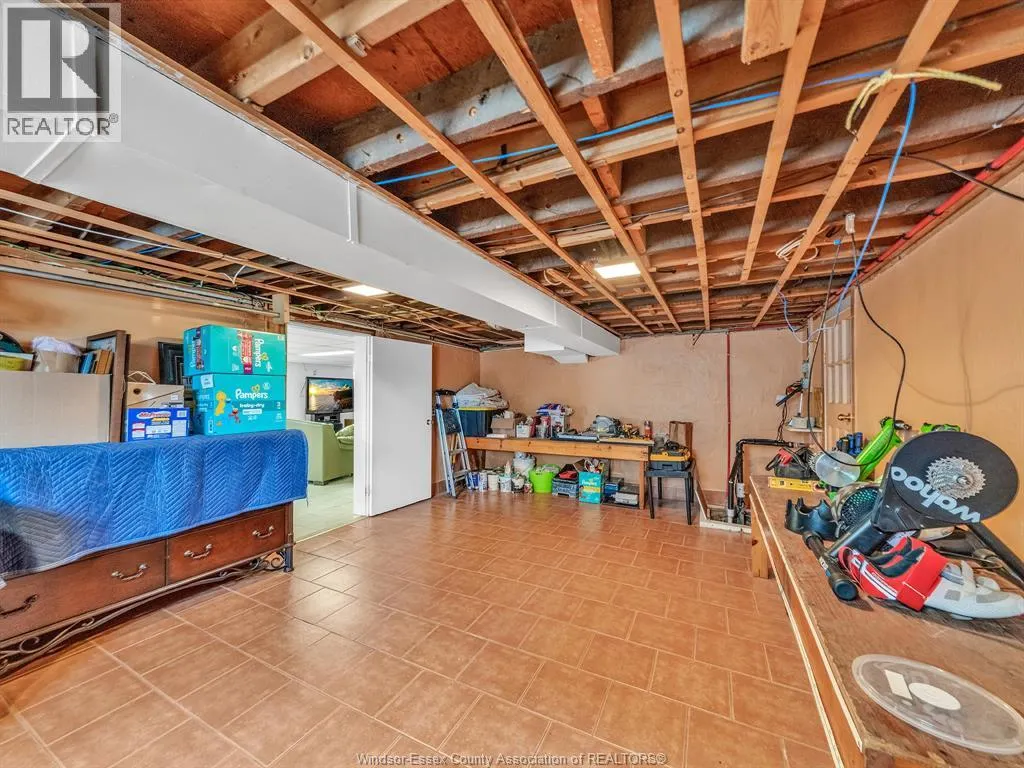 542 CONCESSION RD 2 North