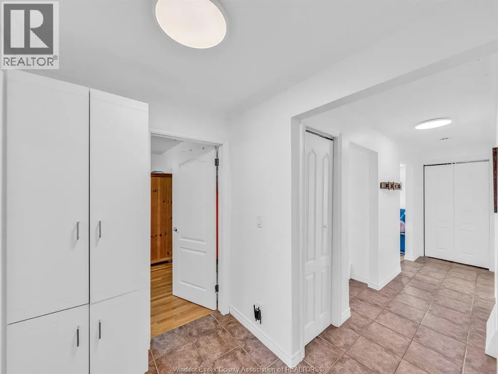542 CONCESSION RD 2 North