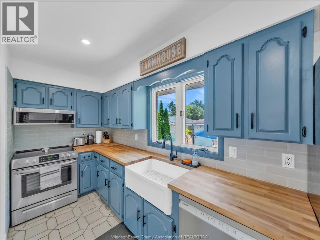 542 CONCESSION RD 2 North