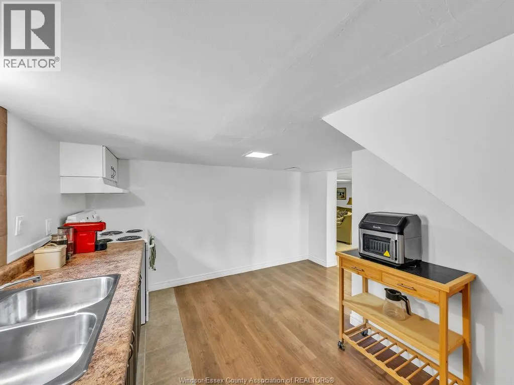 542 CONCESSION RD 2 North