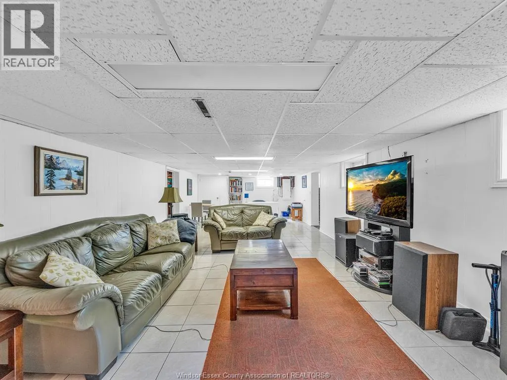 542 CONCESSION RD 2 North
