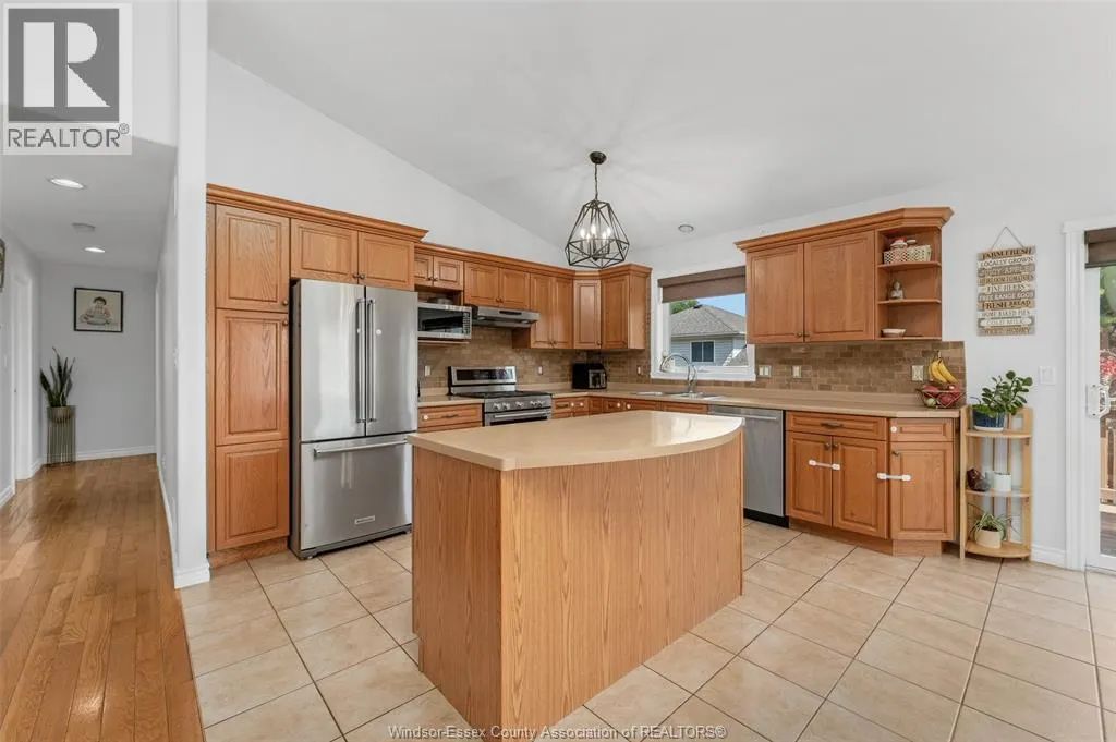 208 BRIEN AVENUE West