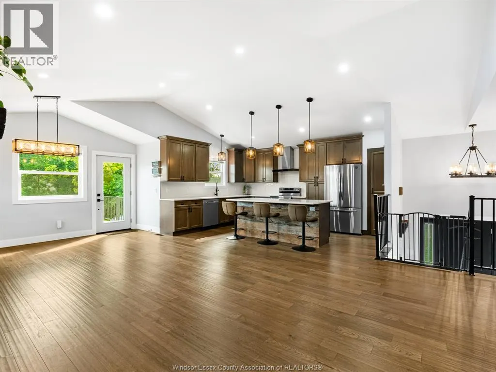 384 Erie View